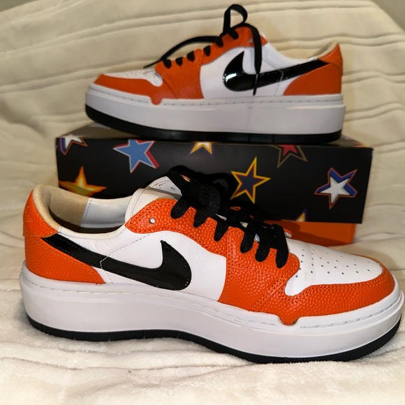 Air Jordan 1 Elevate Low SE
Women's Shoes. - Picture 2 of 4